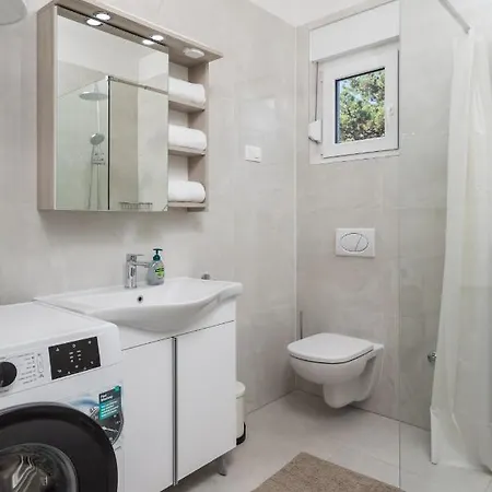 Apartment Hendrix Novi Vinodolski