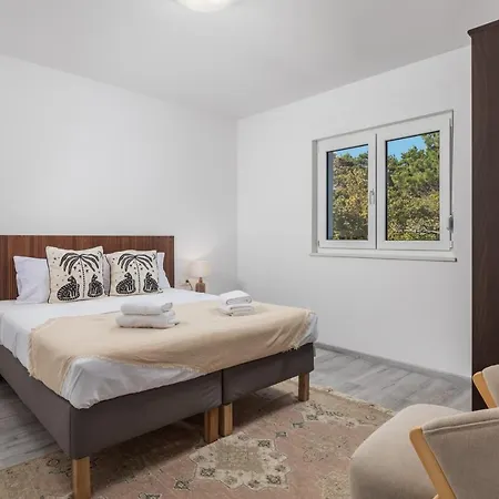 Hendrix Apartament Novi Vinodolski