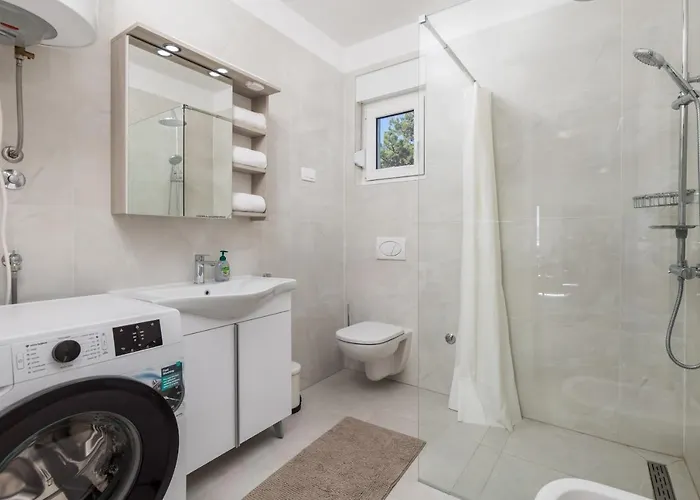 Hendrix Apartment Novi Vinodolski