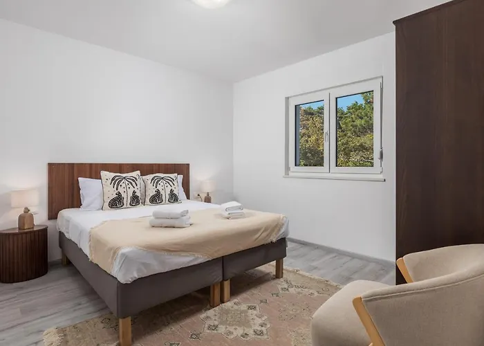 Hendrix Apartment Novi Vinodolski